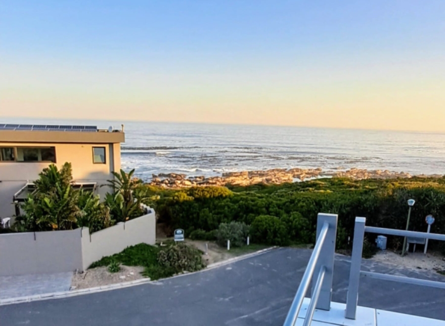 To Let 5 Bedroom Property for Rent in Vermont Western Cape